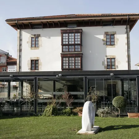 La Casa Del Patron 2*