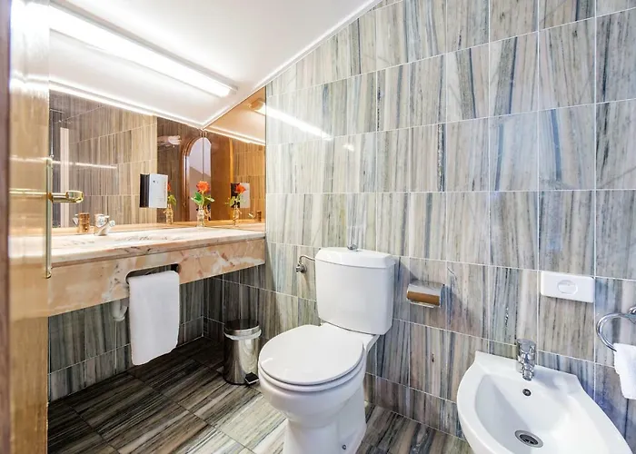 La Casa Del Patron 2*